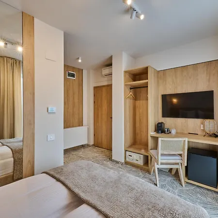 Hotel Serenity