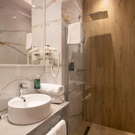 Serenity Отель 4*