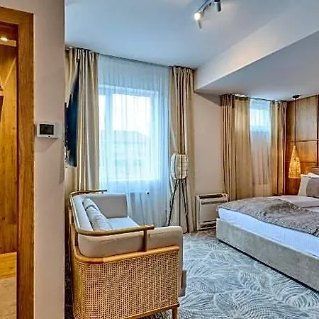 Serenity 4*